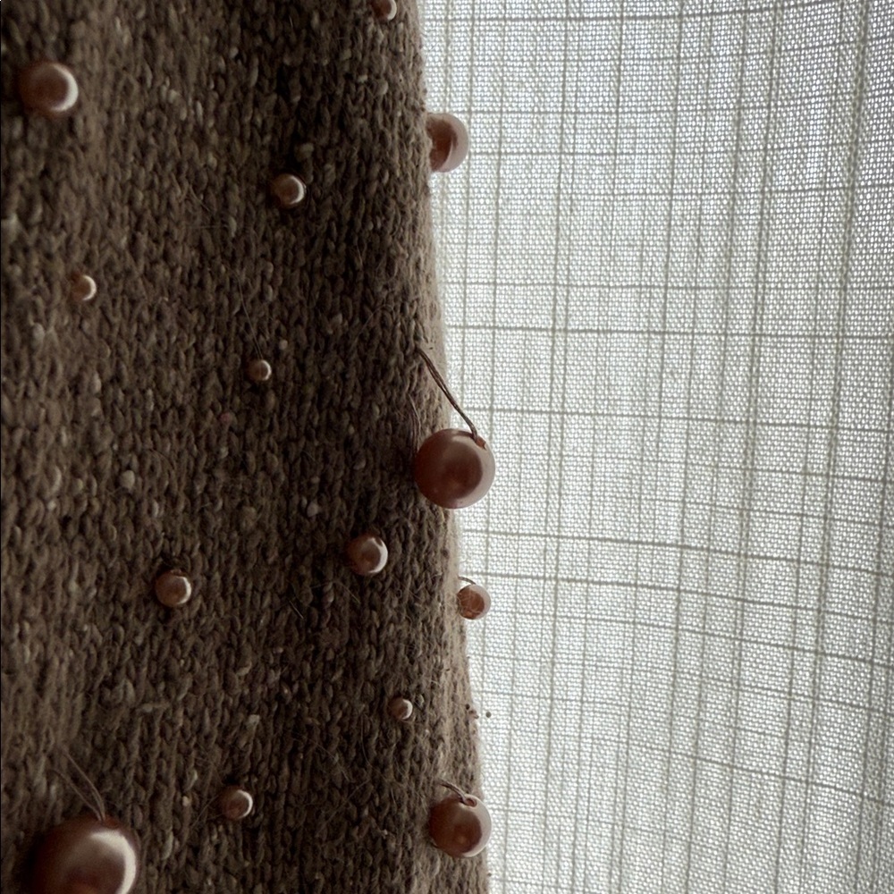 102. VTG Silk / Rabbit hair Elegant Pearl-Embellished Brown Sweater - Picture 8 of 8